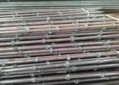 瑞金隧道钢花管